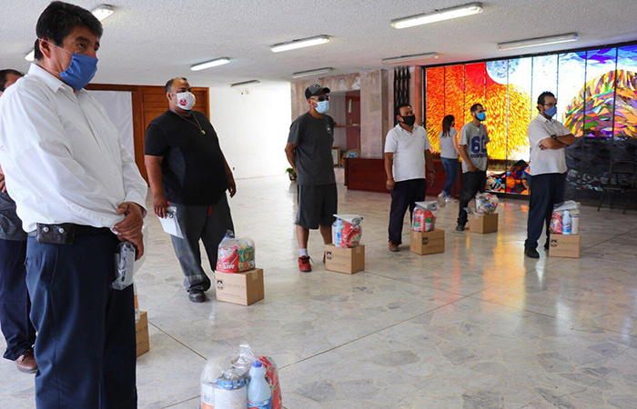 Entregan material sanitizante a operadores del transporte público Zacatecas