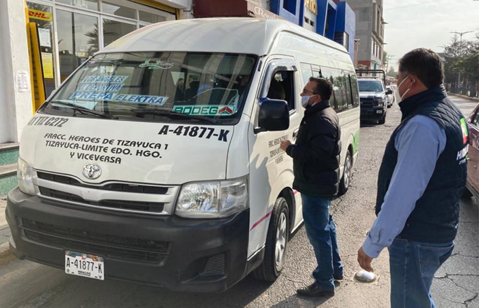 En Hidalgo intensifican operativos en unidades de transporte público