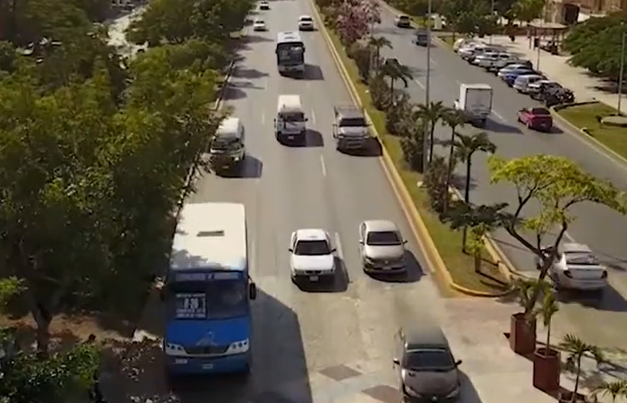 Hoteleros culpan al transporte público por contagios de Covid en Cancún