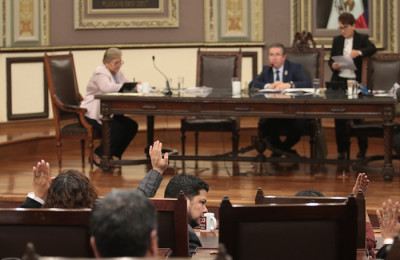 Aprueba incrementar sanciones a transporte público pirata