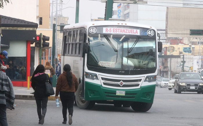 En NL disminuyen viajeros y usuarios de transporte público