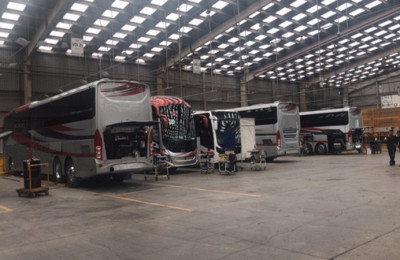 Volvo mantiene servicio mientras detiene operaciones durante dos semanas