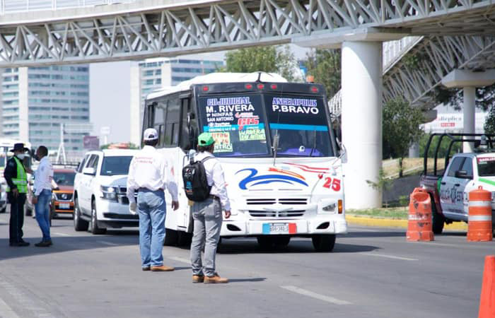 Durante pandemia cayó la demanda del transporte público 61% en Puebla