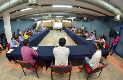 SETRAN en Jalisco despeja dudas de empresas armadoras