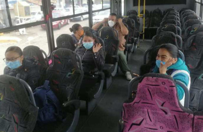 Son mujeres el 90% de las personas que utilizan el transporte para personal médico