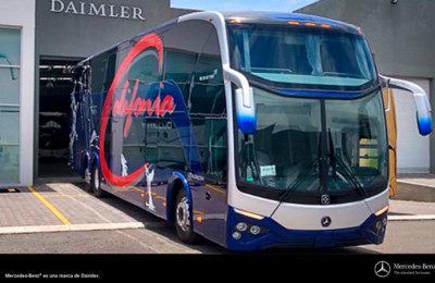 Auto Turismo Express California refuerza su flota con bus doble piso de Mercedes Benz