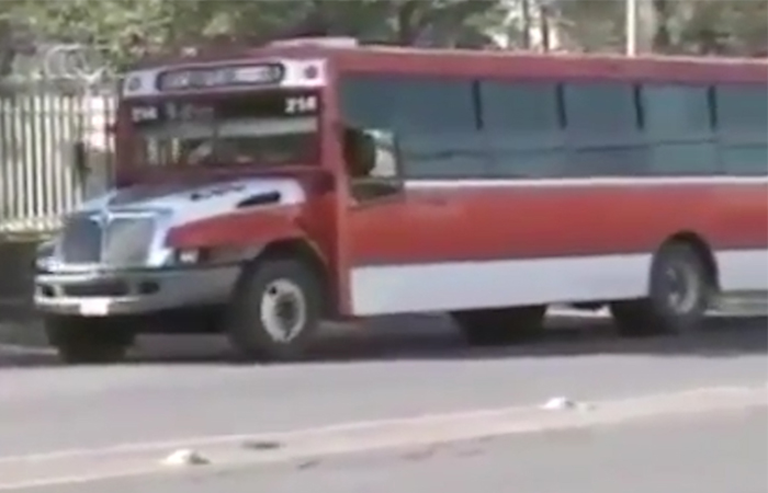 Circulan con 8 pasajeros autobuses en Parral