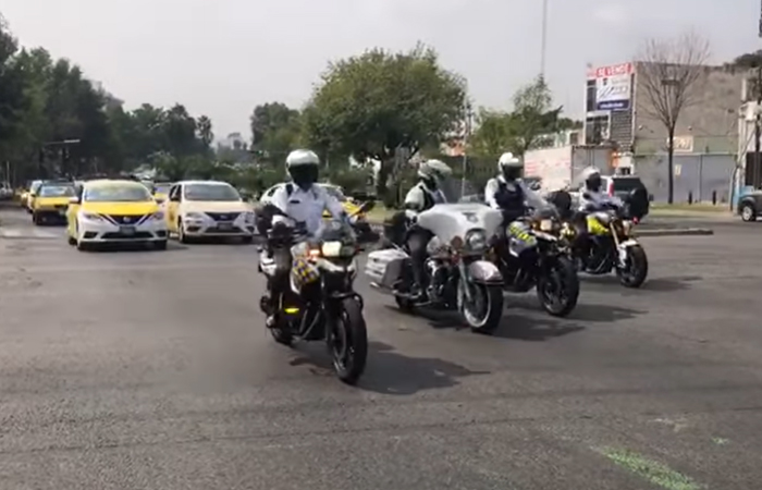 Taxistas exigen regular servicio por aplicación