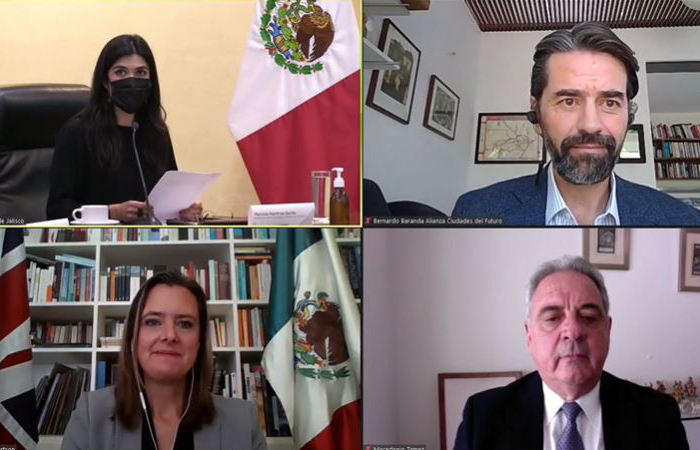 Jalisco presenta tarifa de transporte público con perspectiva de género