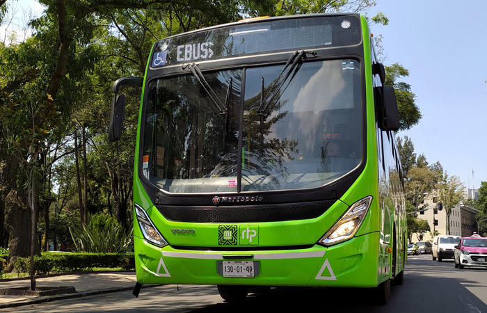 CDMX aplicará registro con código QR a transporte público para rastrear contagios