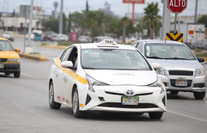 En Torreón taxistas denuncian hostigamiento