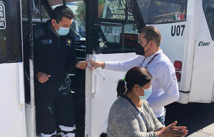 Para minimizar contagios proponen modificar horarios del transporte público en Puebla