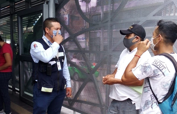 71% de los leoneses considera imposible guardar la sana distancia en el transporte público