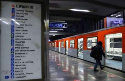 Línea 2 del Metro CDMX reanudó servicio este lunes con 10 trenes