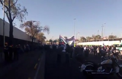 Transportistas de FAT bloquean vialidades en la CDMX