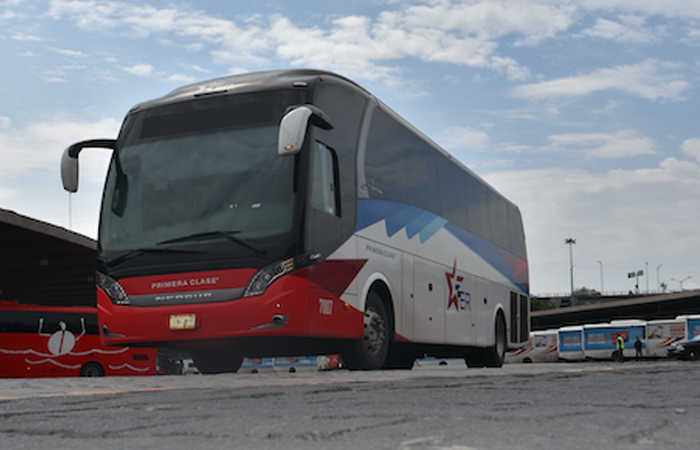 Ventas de autobuses para transporte foráneo cayeron 90% a un año de la pandemia.
