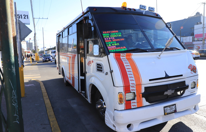 Quitarán concesión a transporte por colocar propaganda electoral en Puebla