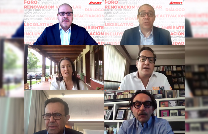 Coinciden candidatos en la importancia de impulsar una política nacional de transporte urbano de pasajeros.