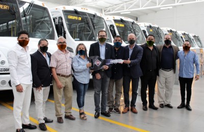 Compra Grupo Drivers 30 autobuses International a CACESA