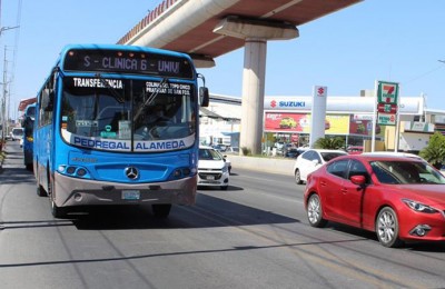 Apoyan transportistas de Nuevo León incremento a tarifas