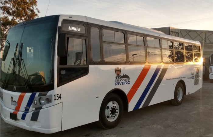 DINA refuerza el transporte de personal en Nuevo León