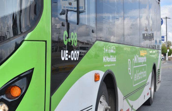 Desde este domingo puedes llegar en transporte público al Aeropuerto de Guadalajara