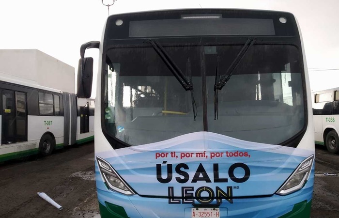 León transporte