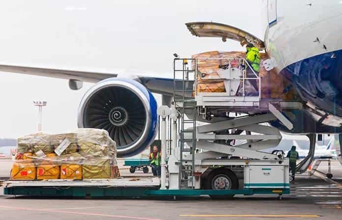 Vuelos de carga en el AICM