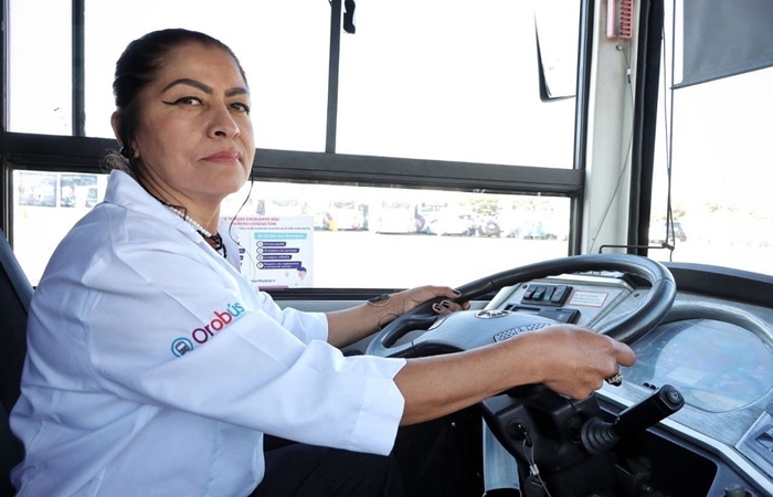 mujer operadora