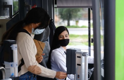 Mujer conductora