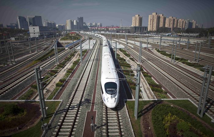 CHINA-TREN BALA