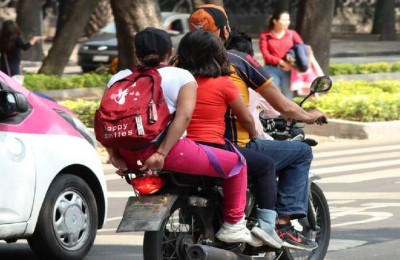 Menores en moto