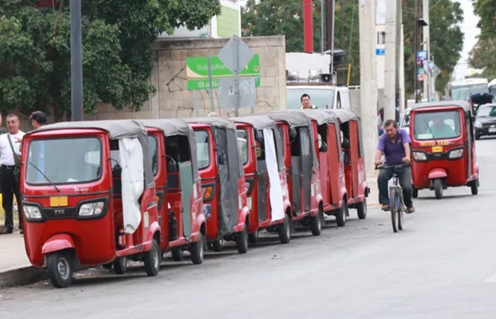 MOTO TAXIS