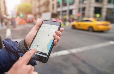 app_movilidad_ciudad_smartphone_recurso_bbva_opt (1)