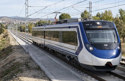 LA CIUDAD QUE LLEGA AL TREN